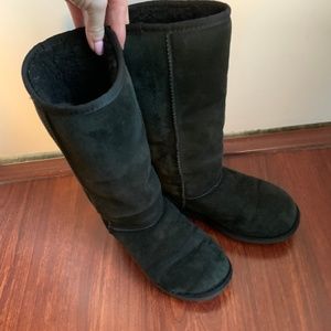 Ugg Classic II Genuine Shearling Lined Tall Boot